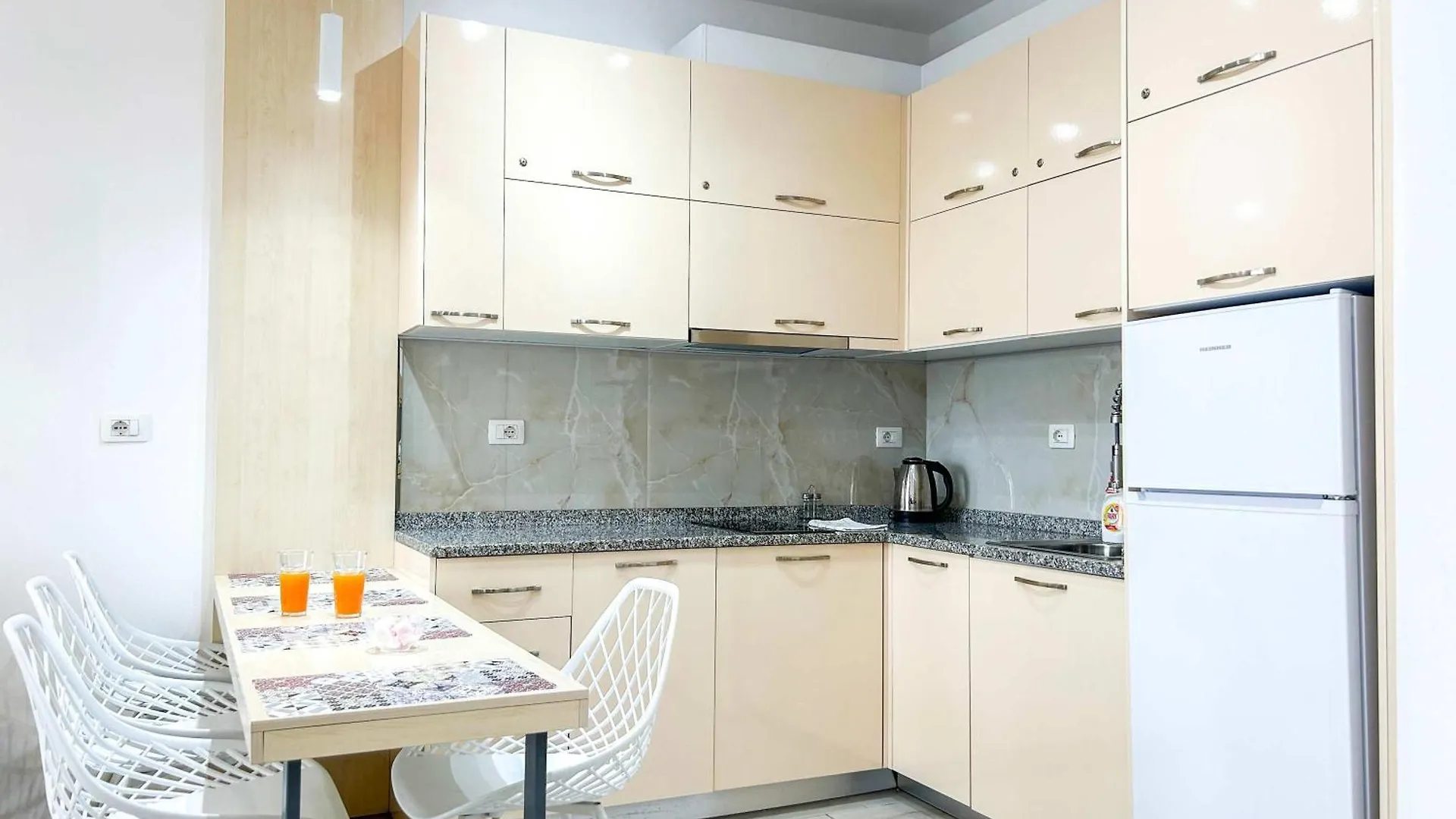 New Relax Apartment Golem  Albanien