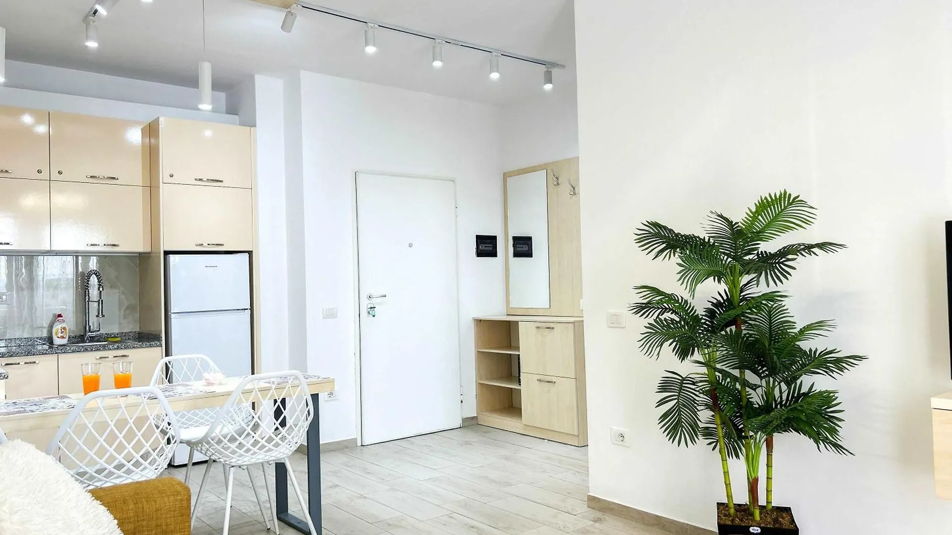 New Relax Apartment Golem
